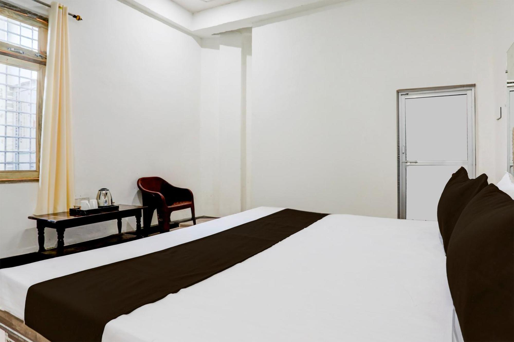 Hotel O Kanha Galaxy Brothers Group Kanpur Bagian luar foto