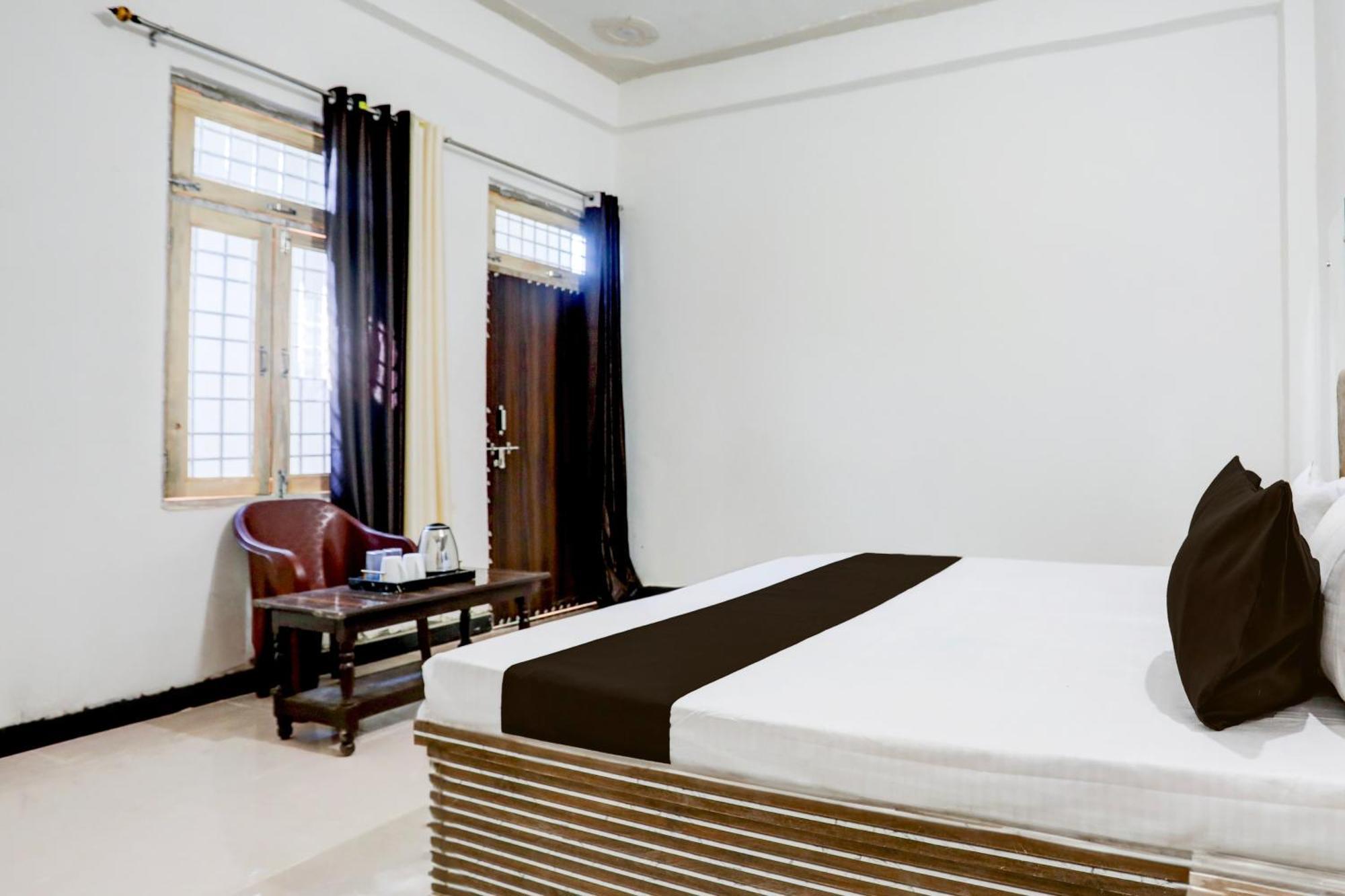 Hotel O Kanha Galaxy Brothers Group Kanpur Bagian luar foto