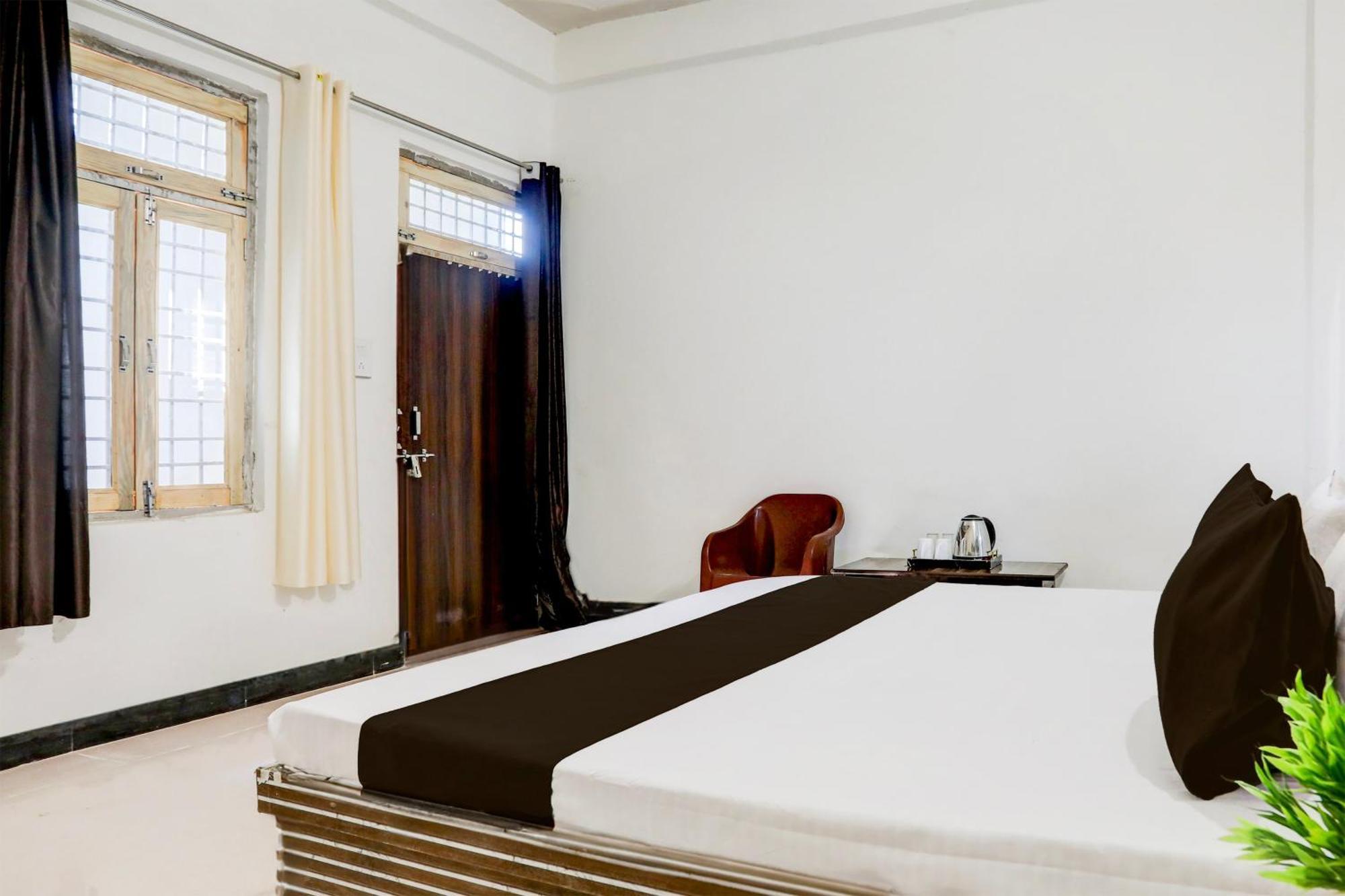 Hotel O Kanha Galaxy Brothers Group Kanpur Bagian luar foto