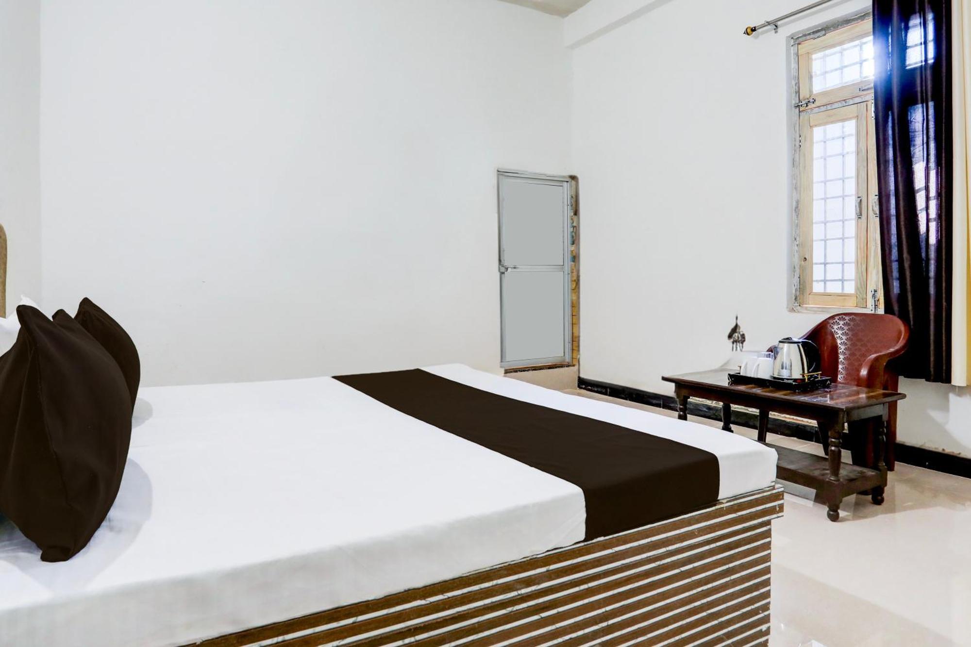 Hotel O Kanha Galaxy Brothers Group Kanpur Bagian luar foto