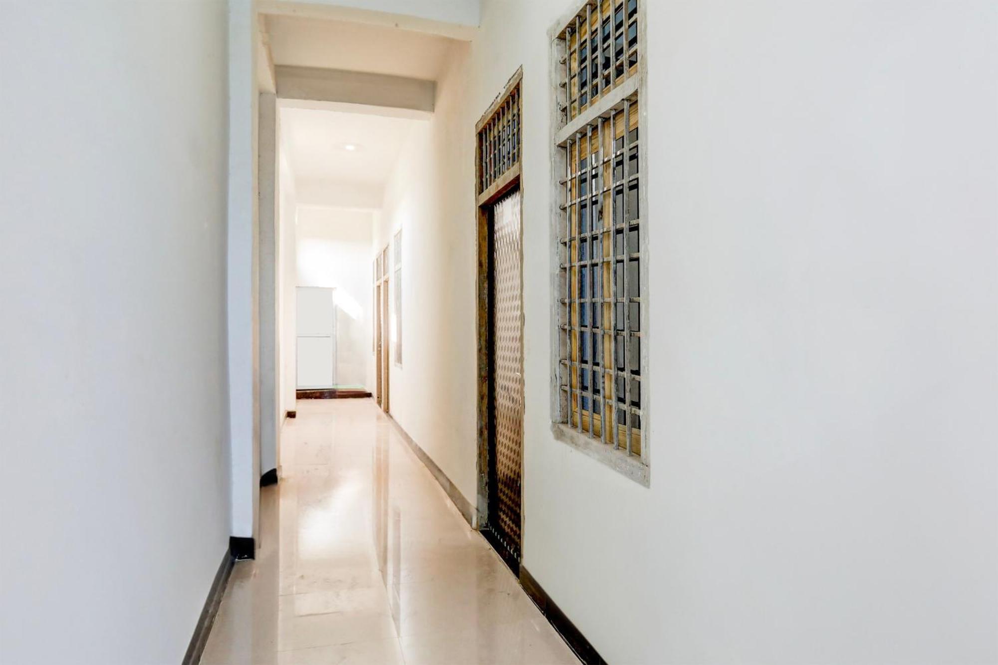 Hotel O Kanha Galaxy Brothers Group Kanpur Bagian luar foto