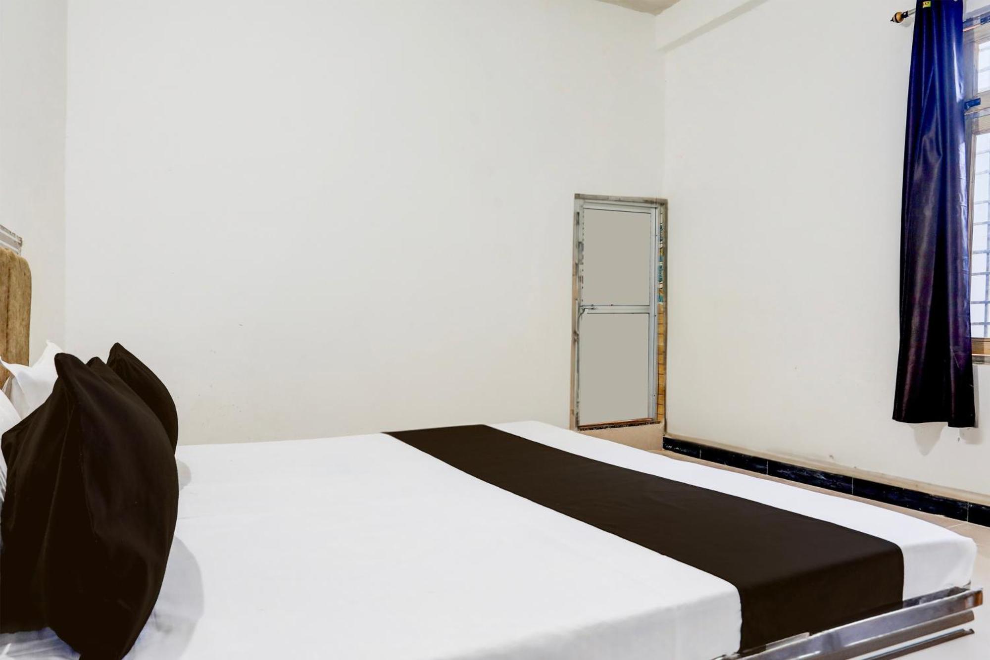 Hotel O Kanha Galaxy Brothers Group Kanpur Bagian luar foto